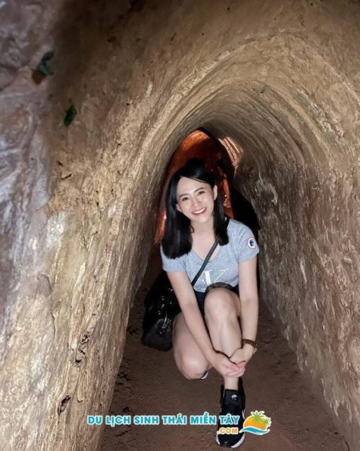 Tour Ghép Hàng Ngày: Tour Tham Quan Địa Đạo Củ Chi - Miền Tây 2 Tour Dịa Đạo Củ Chi - Mỹ Tho - Bến Tre