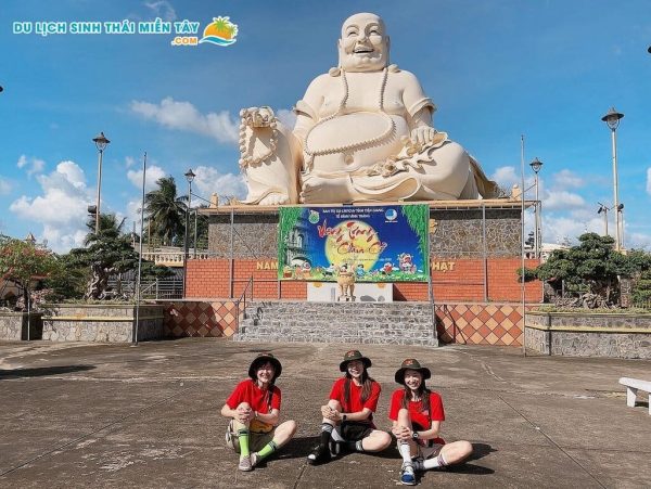 Chùa Vĩnh Trang - Tour Ghép Du Lịch Miền Tây 3 Ngày 2 Đêm Sài Gòn - Châu Đốc - Miếu Bà Chúa Xứ - Rừng Tràm Trà Sư - Chợ Nổi - Cần Thơ